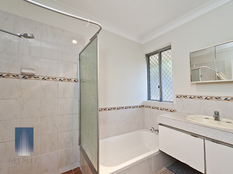 56 Periwinkle Way, Parkwood WA 6147