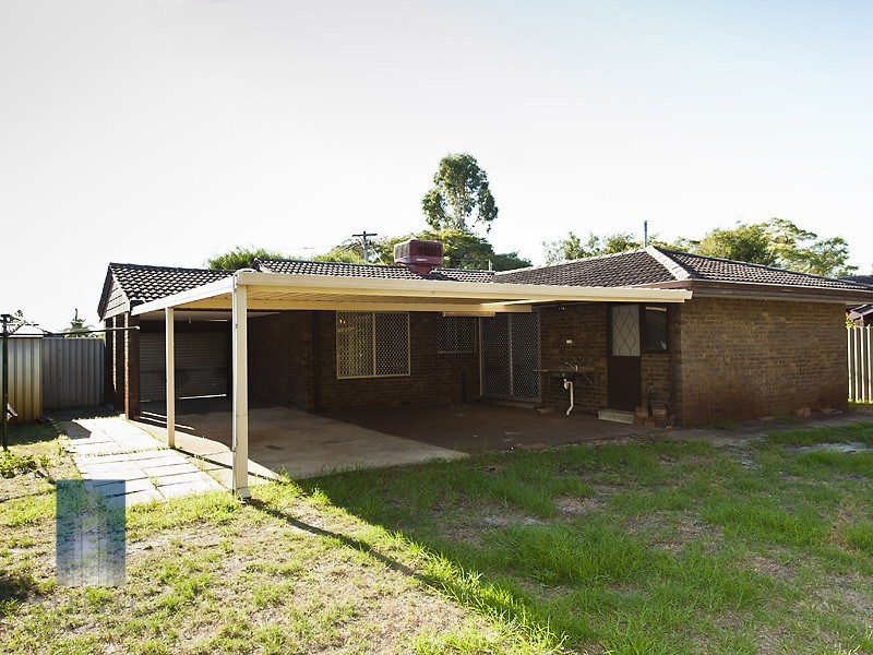 56 Periwinkle Way, Parkwood WA 6147