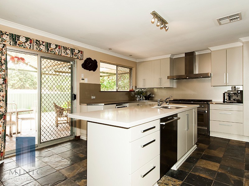 40 The Escarpment, Willetton WA 6155