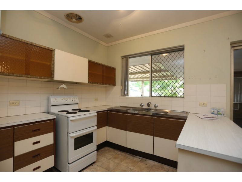 53 Braibrise Road, Wilson WA 6107