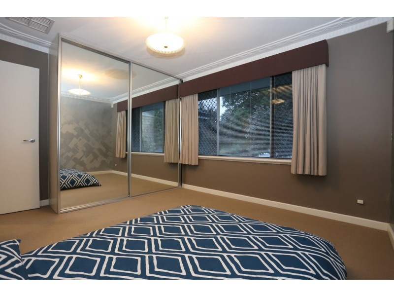 2 Highview Terrace, Wilson WA 6107