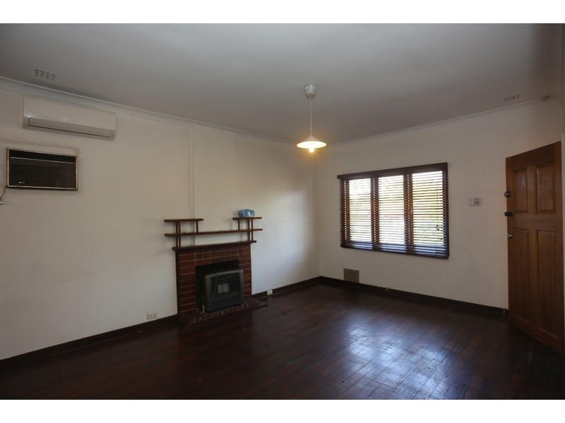 285 Hardey Road, Cloverdale WA 6105