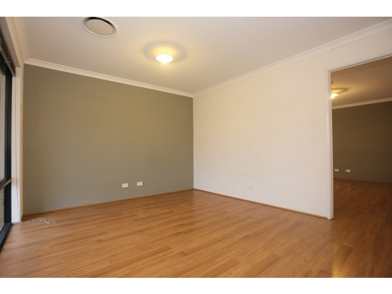 24 Farnaby Lane, Beckenham WA 6107