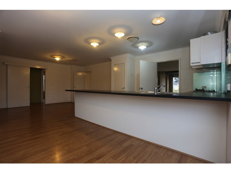 24 Farnaby Lane, Beckenham WA 6107