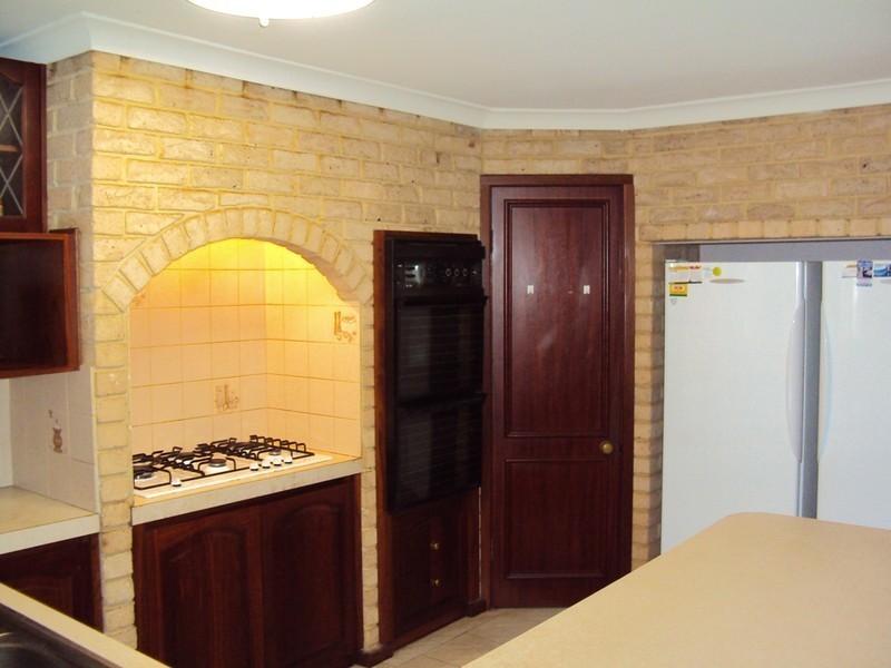 6 Michelle Street, Wilson WA 6107