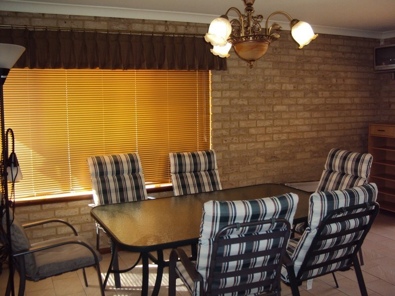 6 Michelle Street, Wilson WA 6107