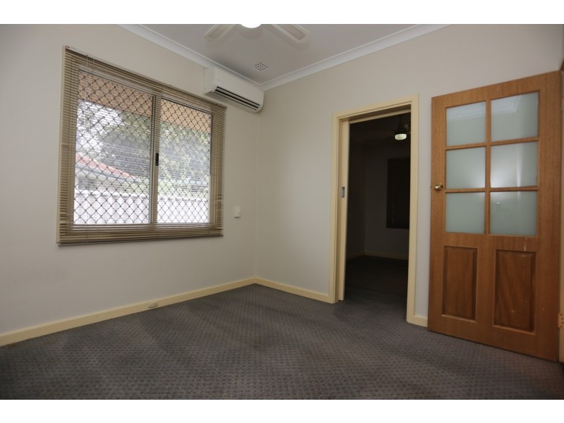 4 Southgate Road, Langford WA 6147