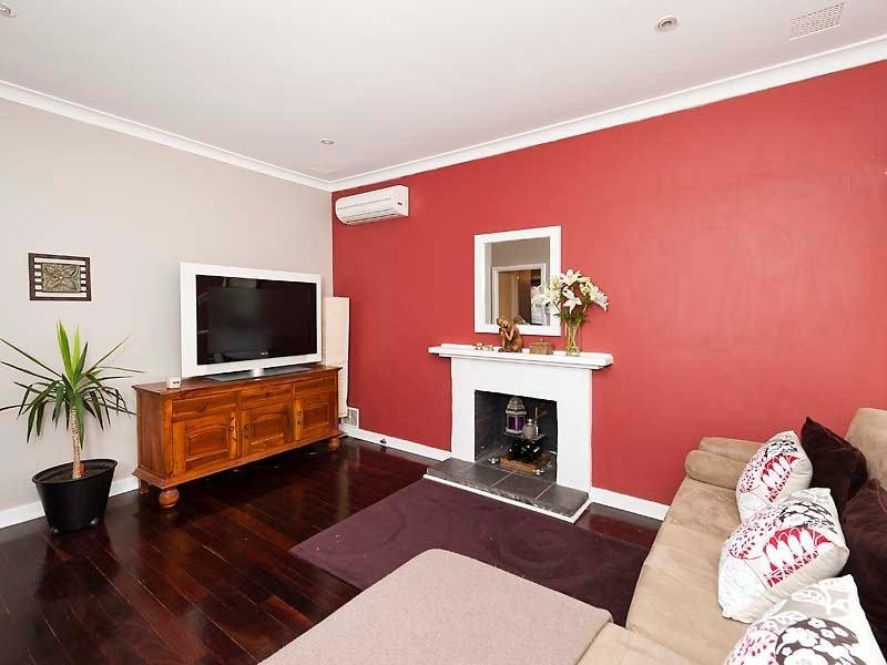 13 Westlake Street, Wilson WA 6107