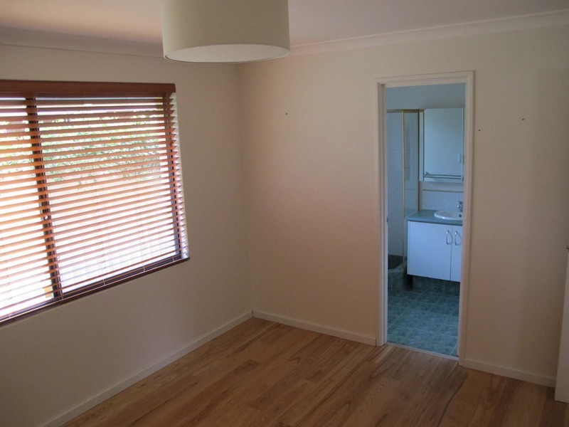 1B Hopkinson Way, Wilson WA 6107