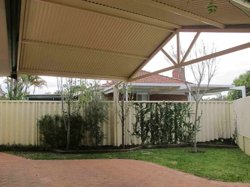 1B Hopkinson Way, Wilson WA 6107