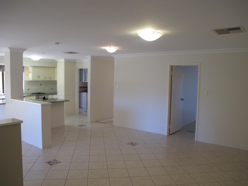 4 Chaparral Crescent, Willetton WA 6155