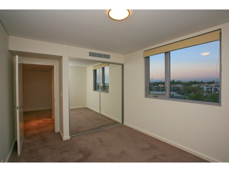 506/19 The Circus, Burswood WA 6100
