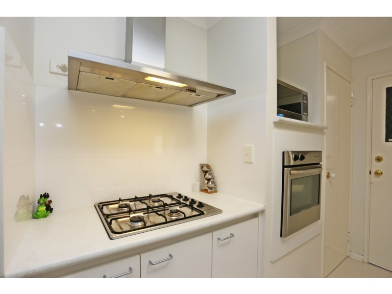 90 Barbican Street East, Shelley WA 6148