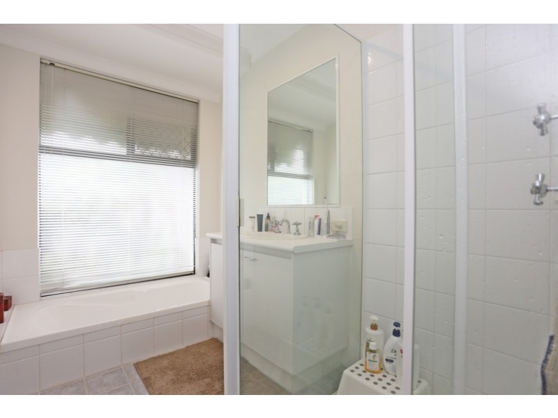 90 Barbican Street East, Shelley WA 6148