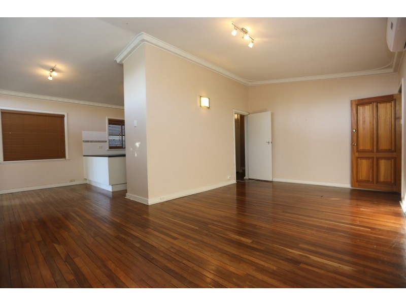 38 WAVEL AVENUE, Riverton WA 6148