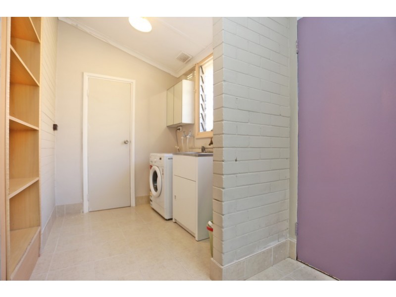 18 EUREKA ROAD, Wilson WA 6107