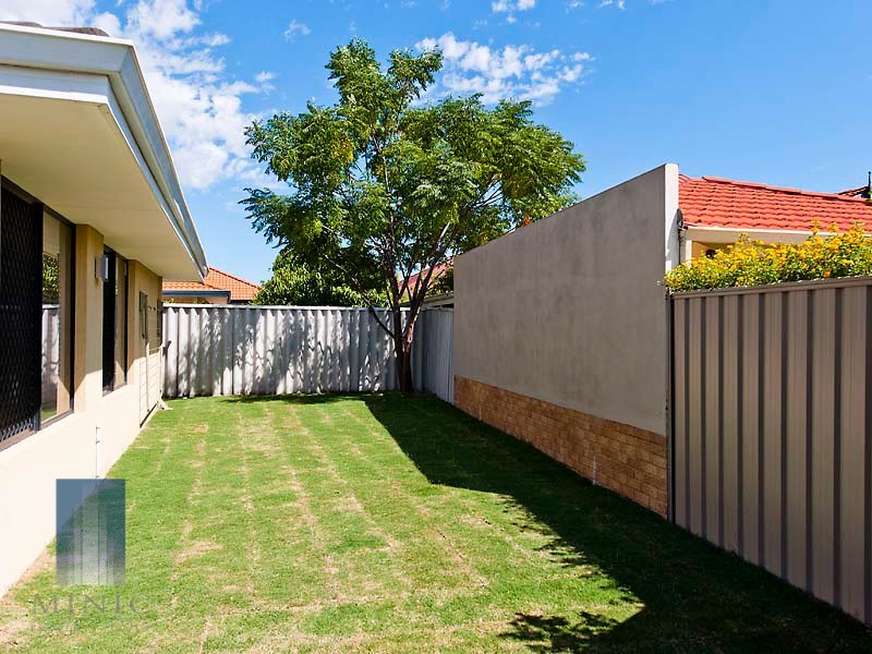 2 CUE COVE, Bentley WA 6102