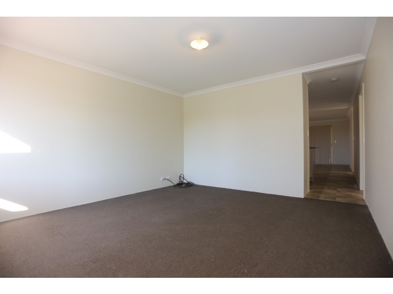 32 Darton Loop, Bertram WA 6167