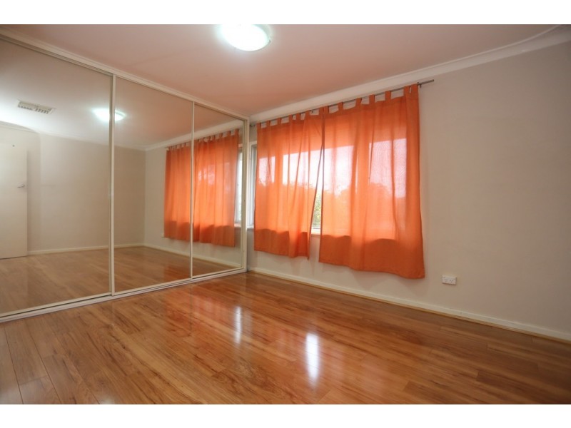 14 LOWTH RD, Beckenham WA 6107