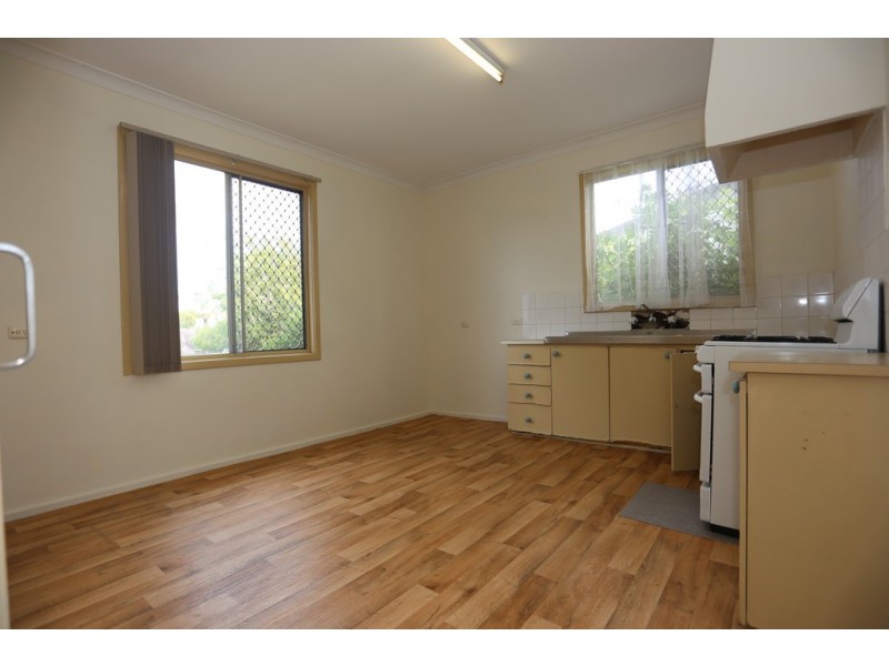 4 Indle Street, Willagee WA 6156