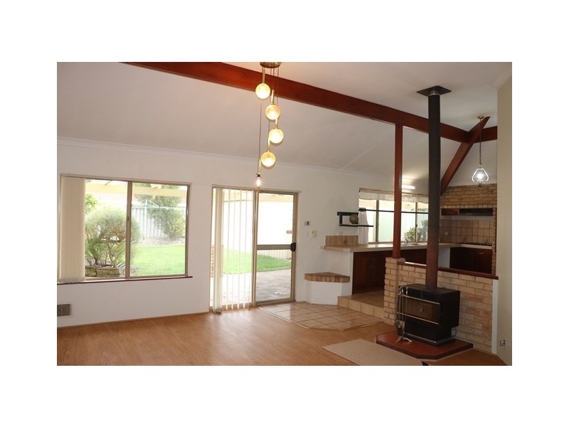 76 Farrington Road, Leeming WA 6149