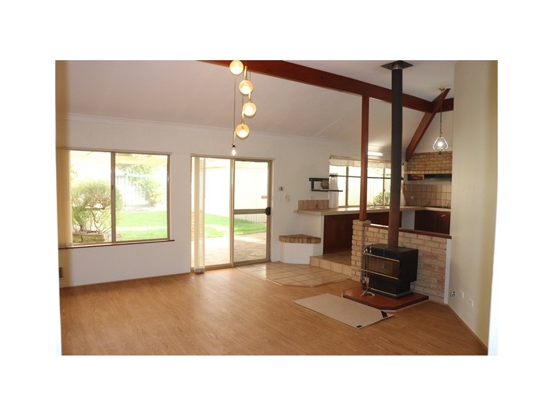 76 Farrington Road, Leeming WA 6149