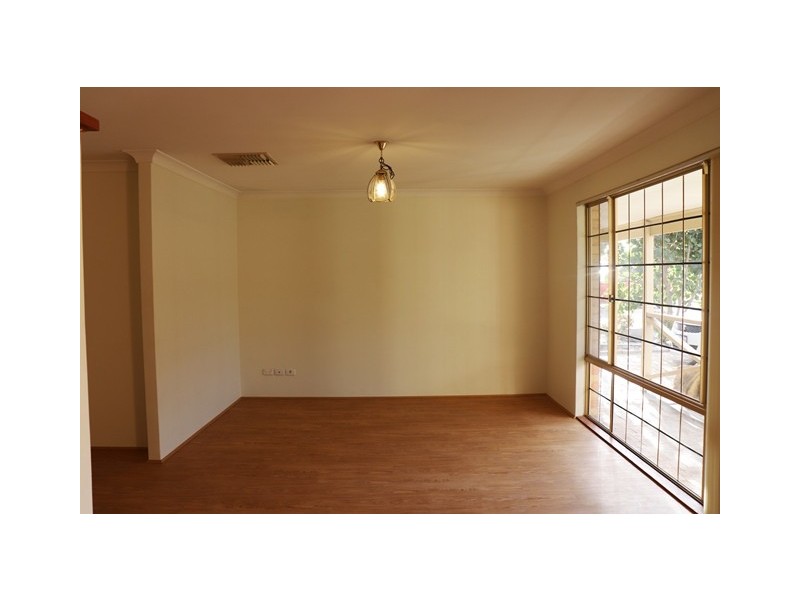 76 Farrington Road, Leeming WA 6149