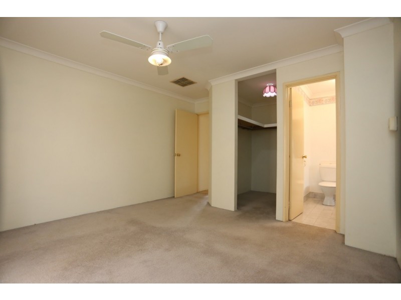 76 Farrington Road, Leeming WA 6149