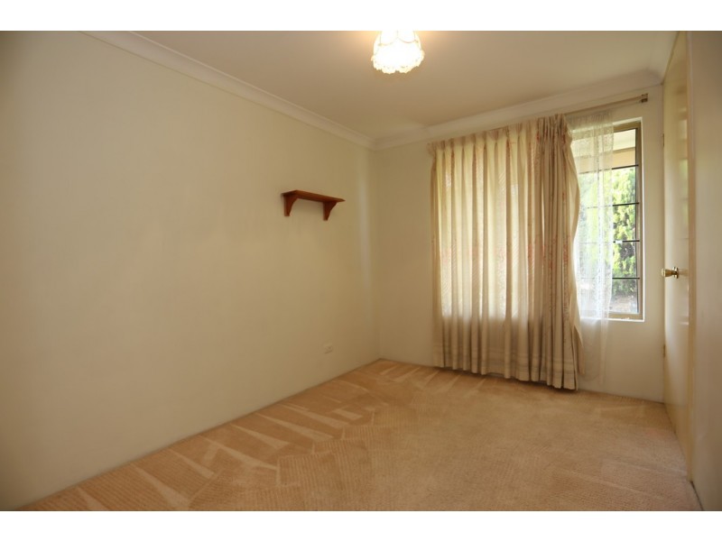 76 Farrington Road, Leeming WA 6149