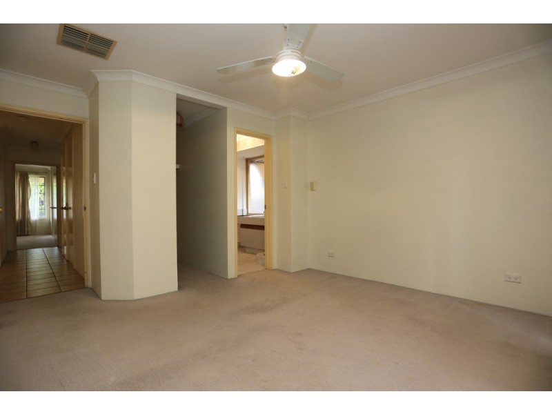 76 Farrington Road, Leeming WA 6149