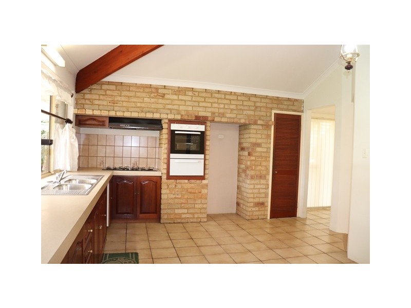 76 Farrington Road, Leeming WA 6149