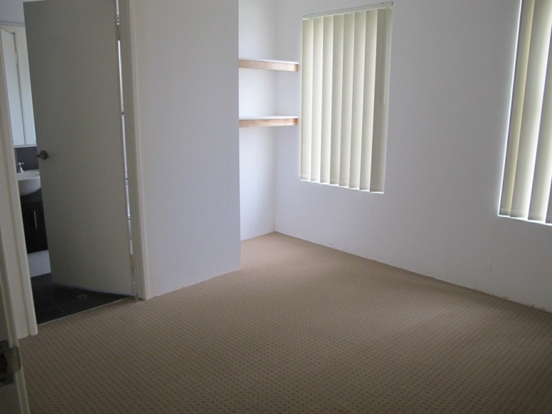 4/33 Gibbs Street, East Cannington WA 6107