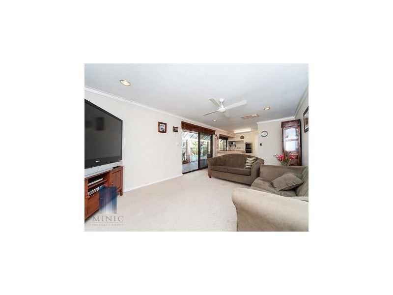 20 Mirrelia Way, Riverton WA 6148