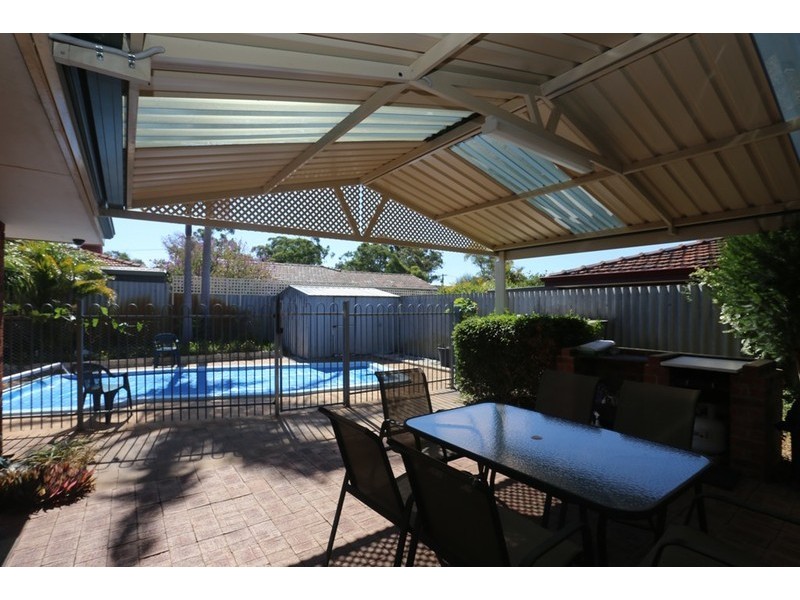 61 Burrendah Boulevard, Willetton WA 6155