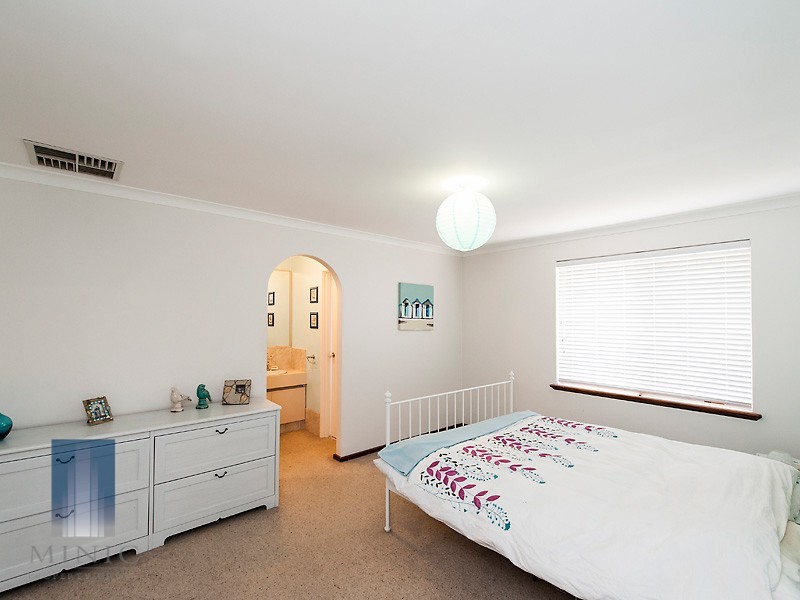 11 Cambrian Place, Willetton WA 6155