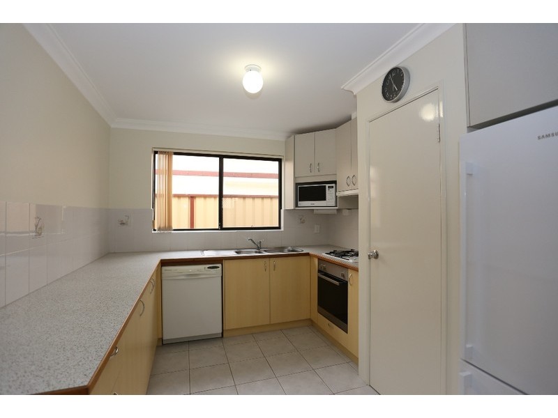 7/161 Sevenoaks Street, Cannington WA 6107