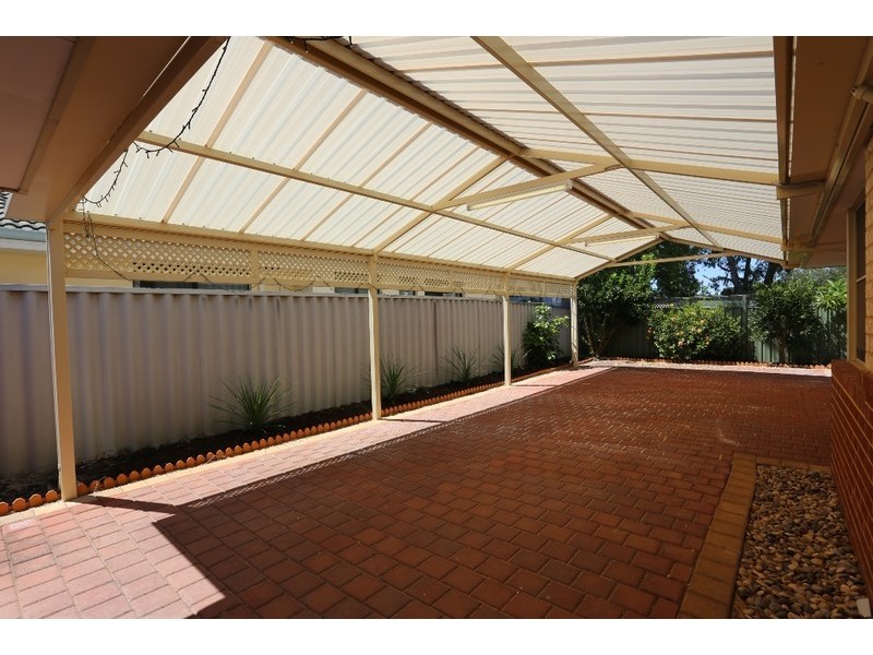 6 Iona Street, Cannington WA 6107