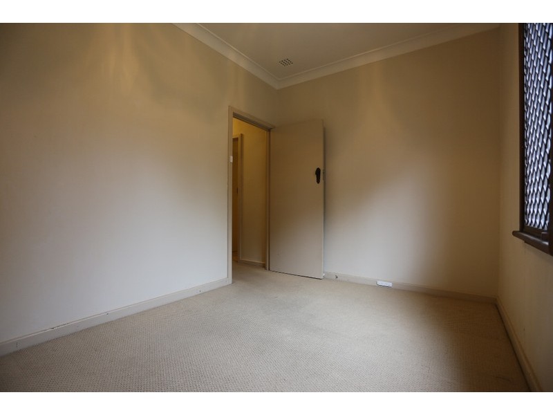 8 McKay Street, Bentley WA 6102