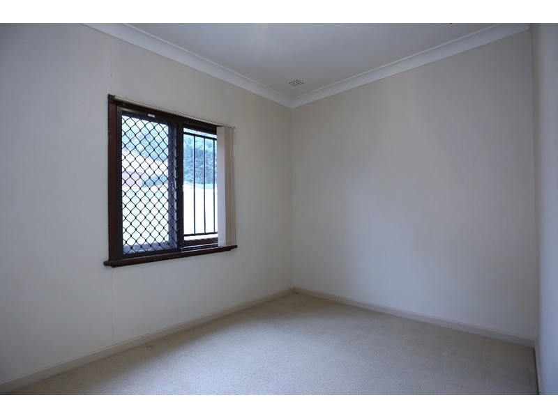 8 McKay Street, Bentley WA 6102