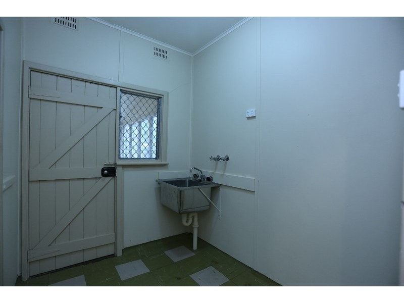 8 McKay Street, Bentley WA 6102