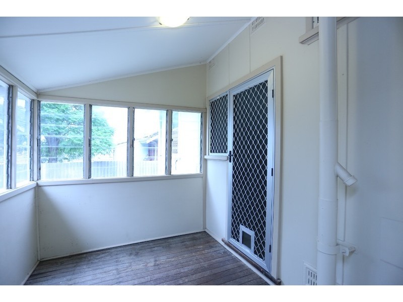 8 McKay Street, Bentley WA 6102