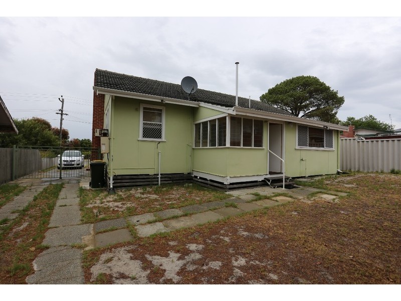 8 McKay Street, Bentley WA 6102