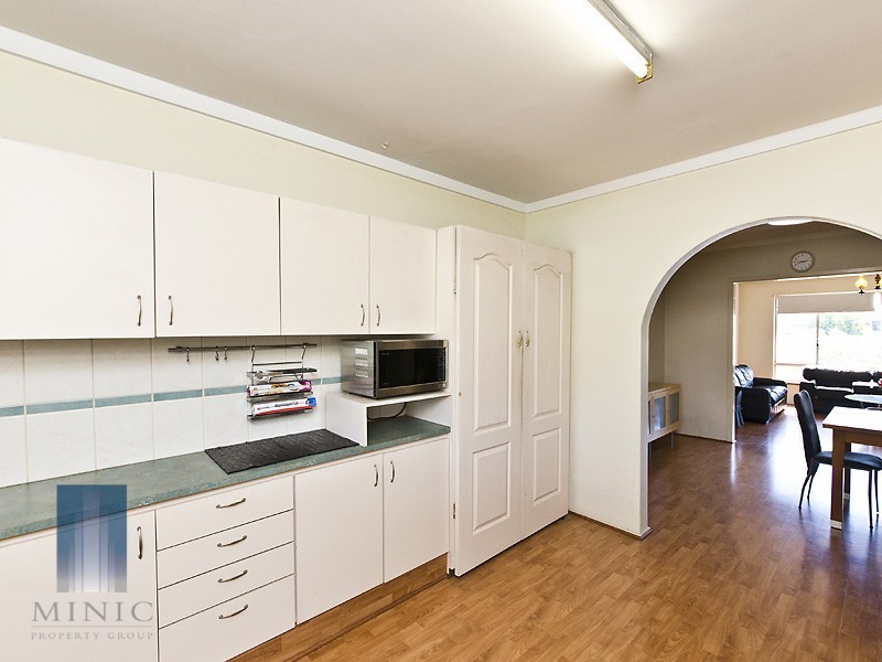 38 Alderley Square, Wilson WA 6107