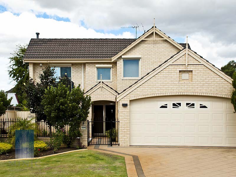 4 Hidcote Nook, Canning Vale WA 6155