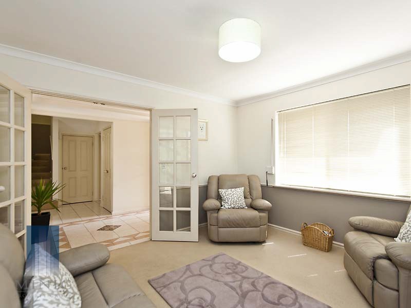 4 Hidcote Nook, Canning Vale WA 6155