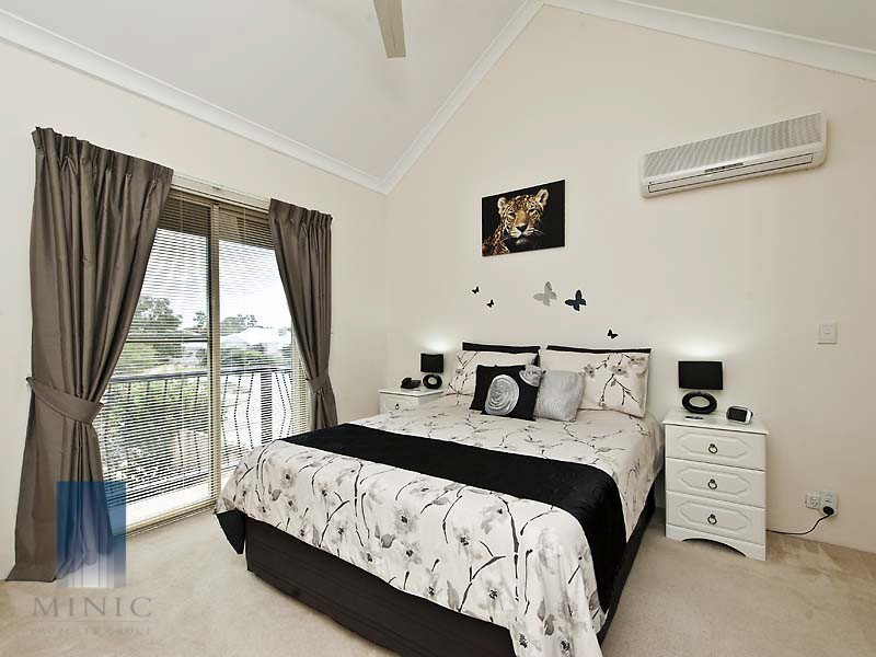 4 Hidcote Nook, Canning Vale WA 6155