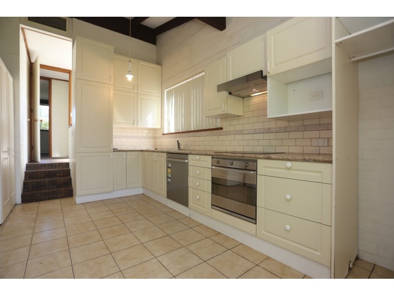 32 Ionic Street, Rossmoyne WA 6148