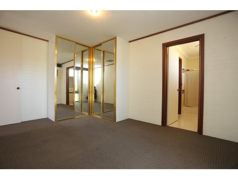 32 Ionic Street, Rossmoyne WA 6148