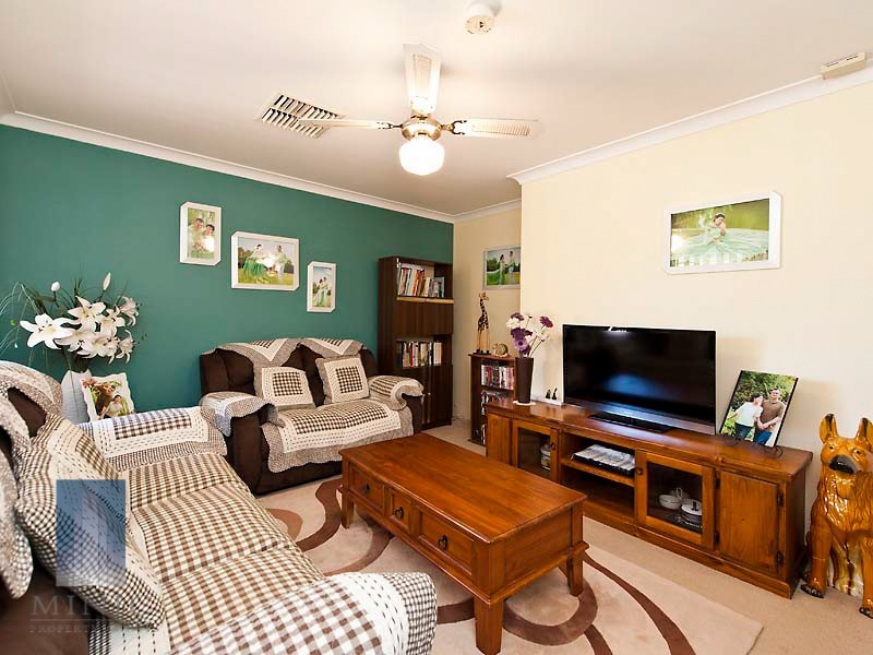 2 Finula Place, Parkwood WA 6147