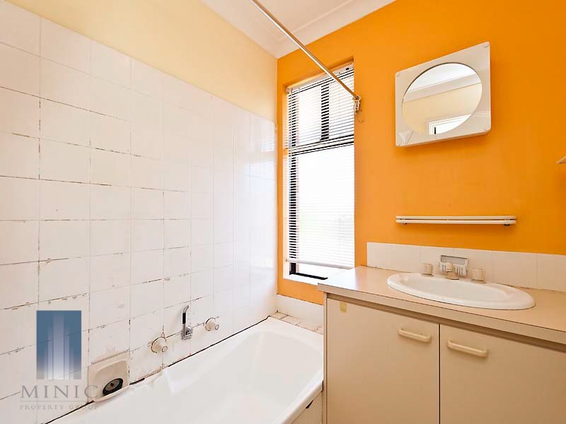 2 Finula Place, Parkwood WA 6147